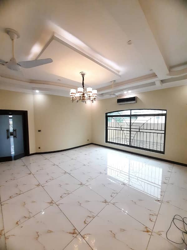 Kanal 7 Bed House With Full Basement Available For Rent In Dha Phase 5 6