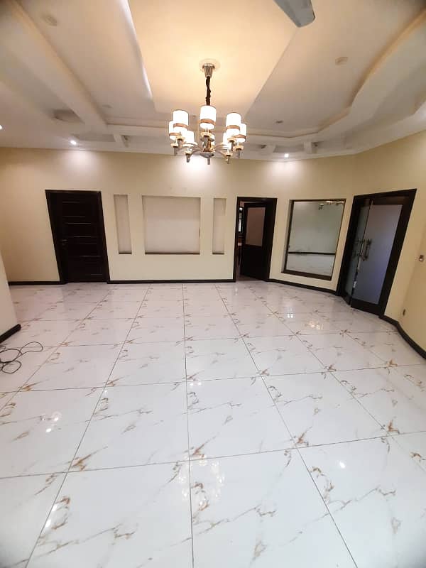 Kanal 7 Bed House With Full Basement Available For Rent In Dha Phase 5 13