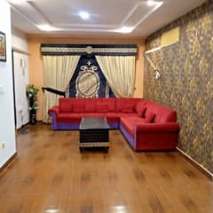 Par Day and short time Two BeD Room apartment Available for rent in Bahria town phase 4 and 6 empire Heights 2 Family apartment 0