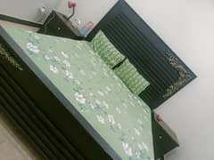 Double bed with dressing and side tables 0