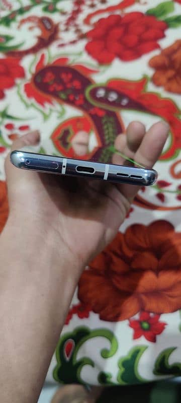 one plus 9 pro . 12/256gb. condition 10/10 0