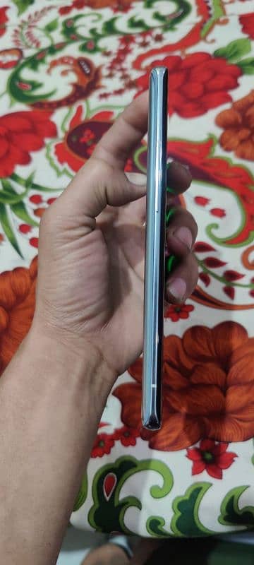 one plus 9 pro . 12/256gb. condition 10/10 6