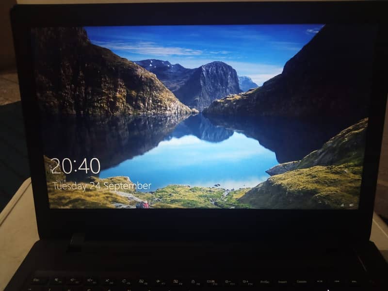 Lenovo Ideapad 1