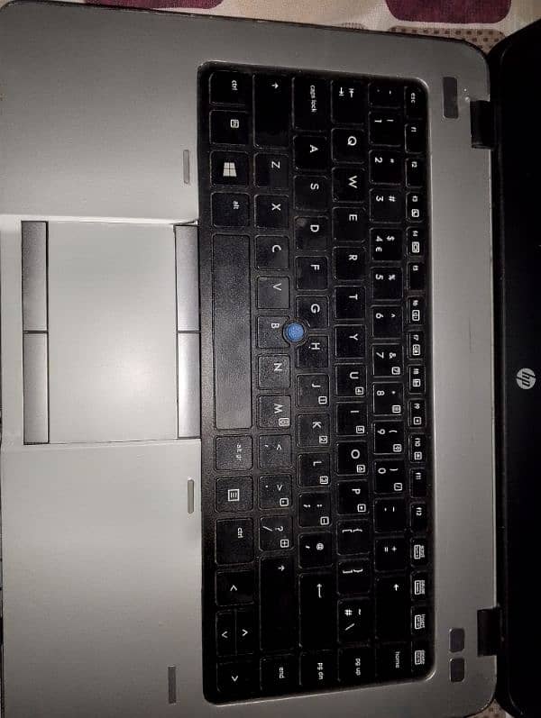 HP laptop core i5 4gen all ok 4/128 1