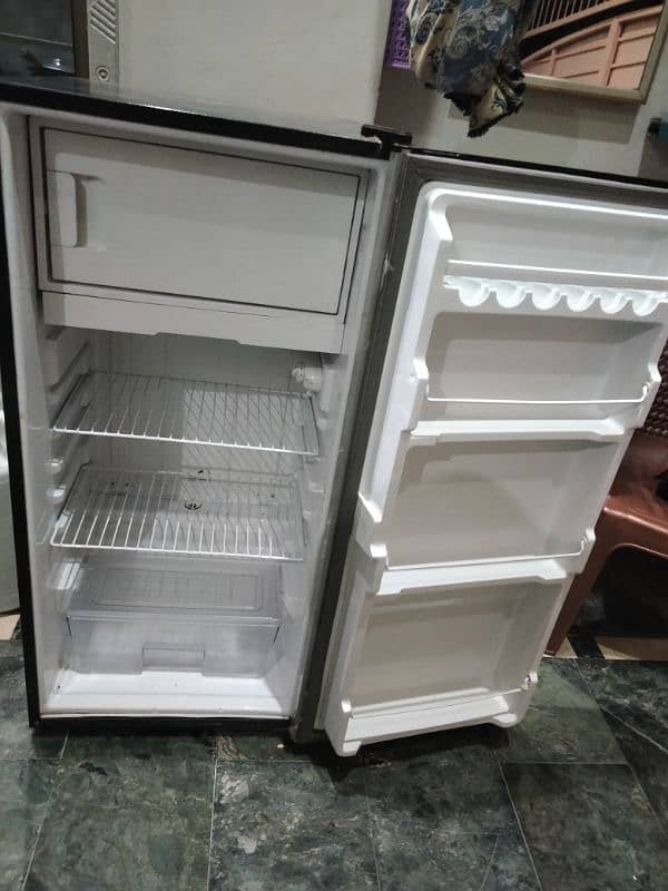 Dawlance 9106 model neat clean fridge. . . . 03228842510 1