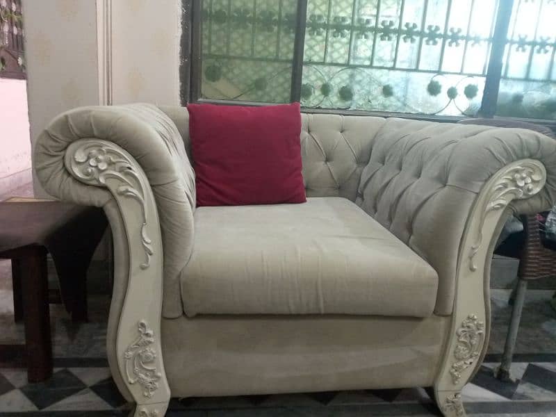 5 seater sofa set space issue urgent sale 2