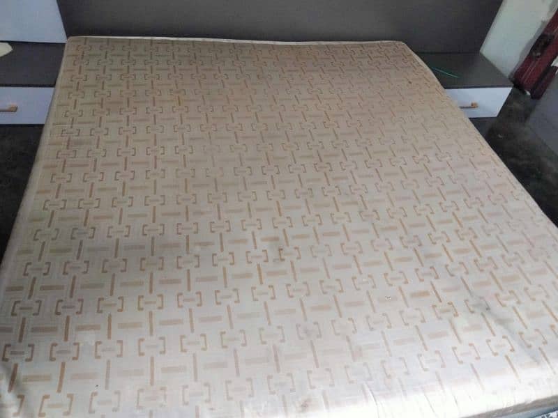 matress for sale 0