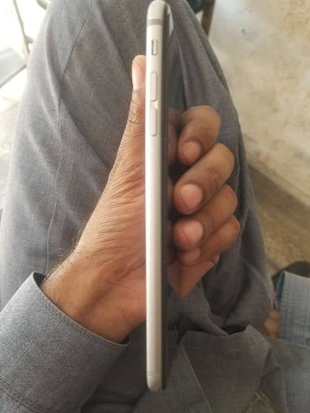 iPhone 6 Plus all okay noun PTI hai 2