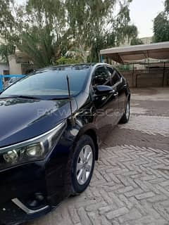 Toyota Corolla Altis Grande CVT-i 1.8 Model 2015 0