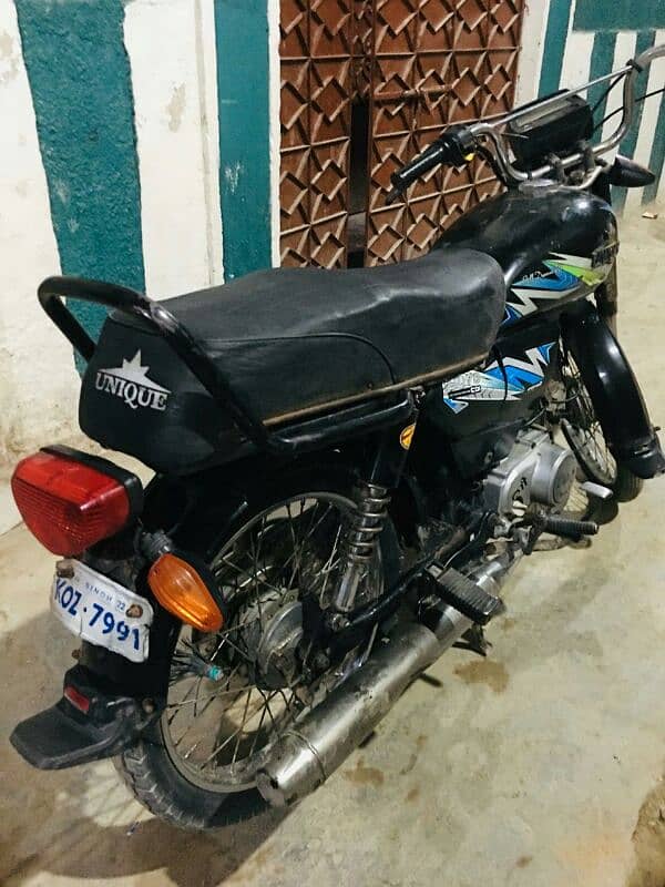 unique bhai  2021 ka model bike okay hai Arjun ha 5