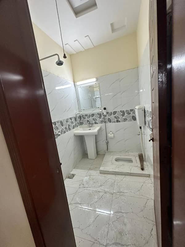 2 Marla House Near Liaqat Bagh Station 5