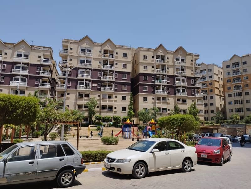 Flat Of 1500 Square Feet Is Available For Sale In Al-Ghurair Giga - Block 9, Islamabad 6