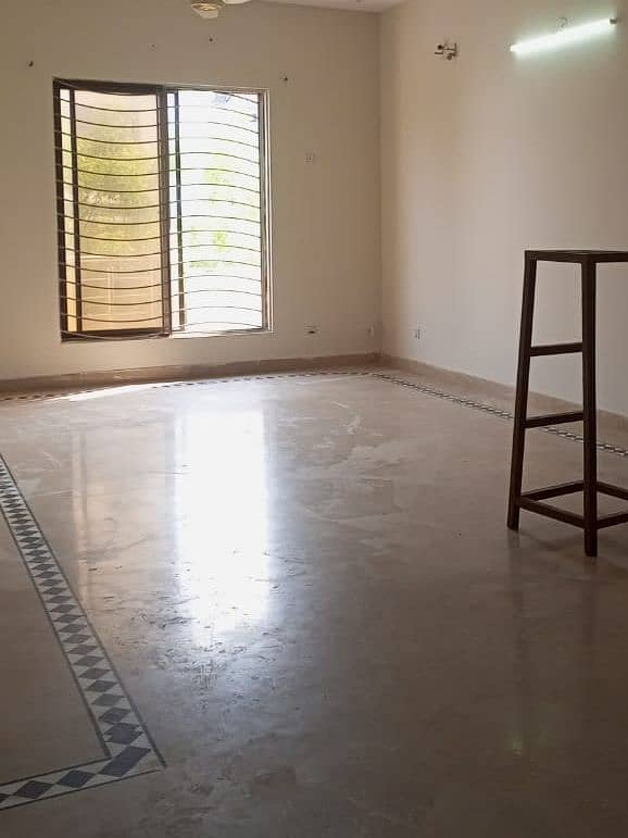 10 marla Ground portion for rent in G-13 9