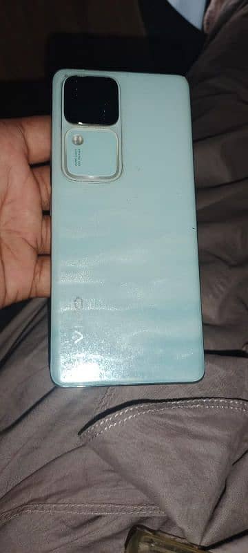 vivo v30 full lush condition no open no repair no any problem 0