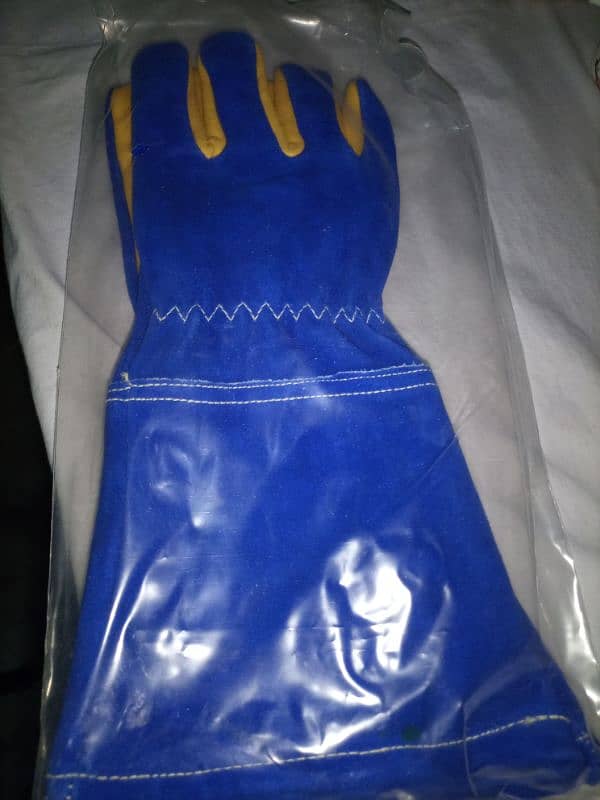 Good Quality gloves for sale 2