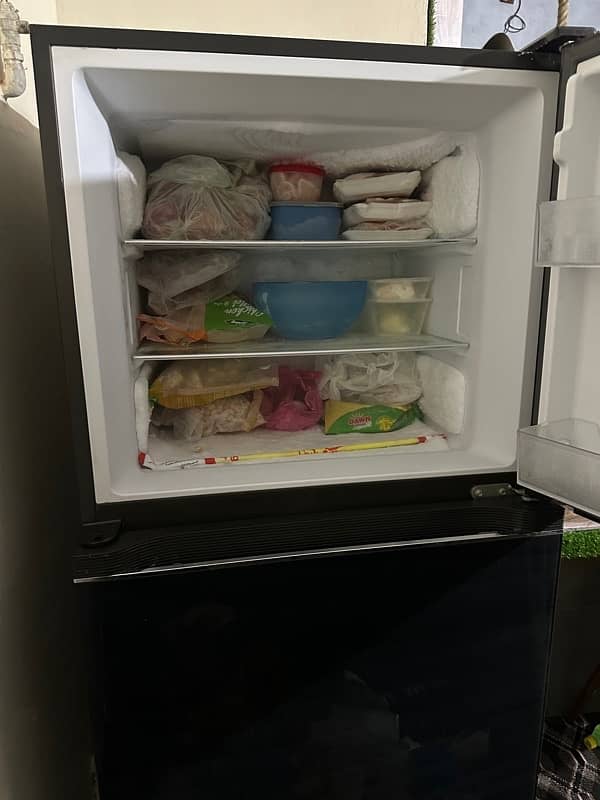 Haier Fridge in Best Condition 6