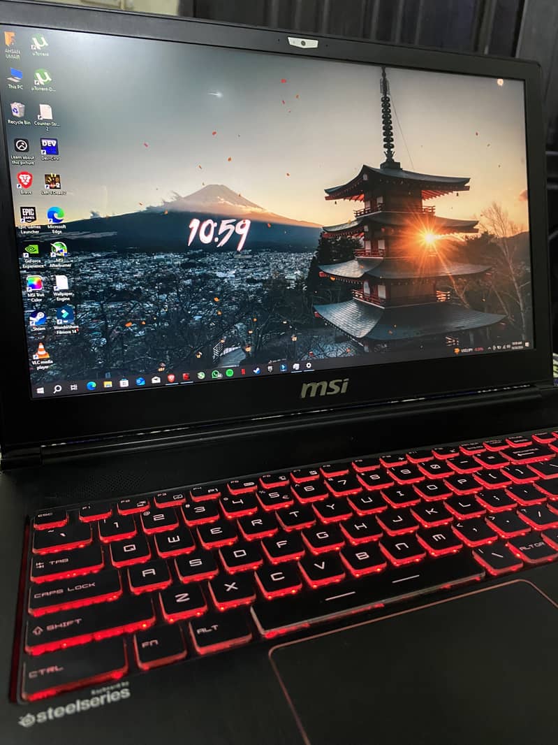 MSI GS63VR 7RG For Sale. 1