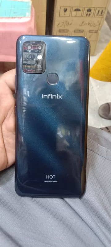 Infinix hot 10 4/128 1