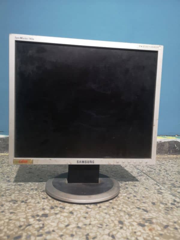 Computer Monitor Screen For Sale 4