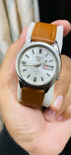 Seiko 5 | Men's Watch 0