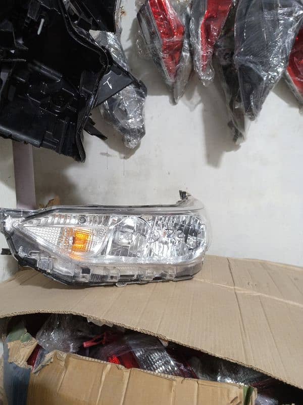 toyota yaris front light 0