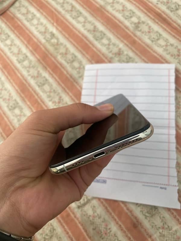 iPhone x max 512 gb non pta 4