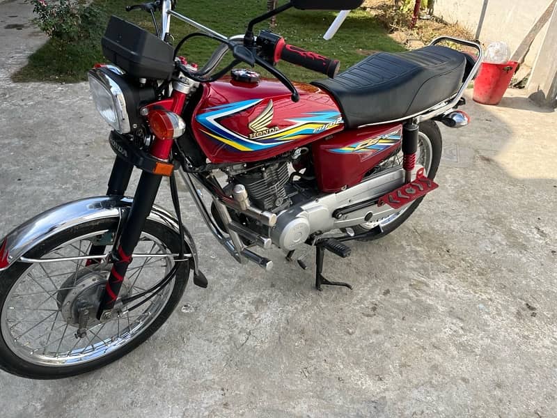 Honda CG125 8