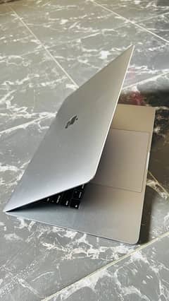 MacBook Pro i9 32/512 SSD (2019-15”inch), Graphics card 4GB