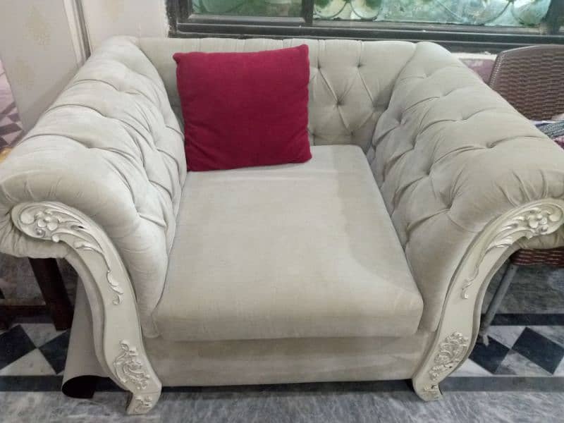 5 seater sofa set space issue urgent sale 0