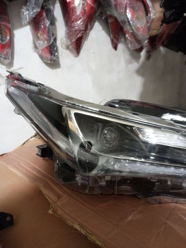 toyota grande front light 1