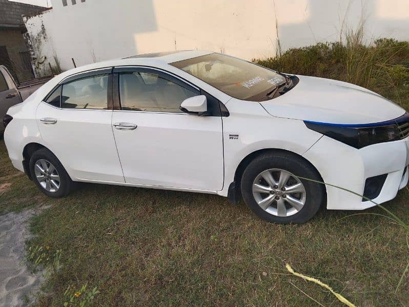 Toyota Corolla Altis 2014 5