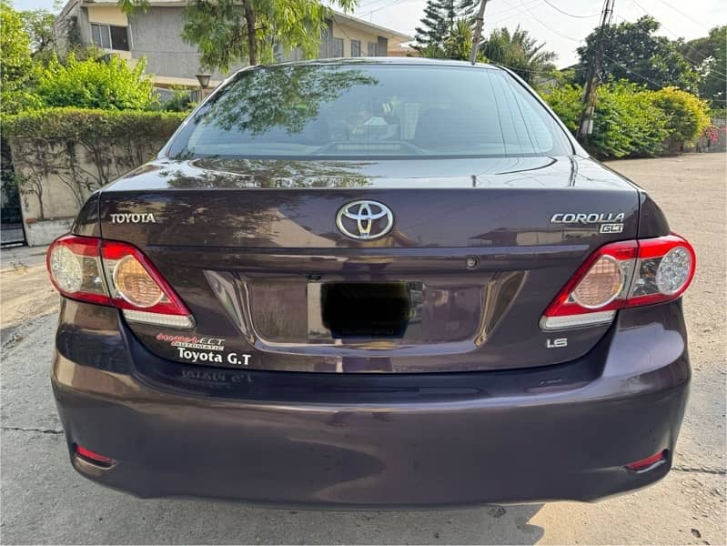 Toyota Corolla GLI 2012 1.6 Automatic 3