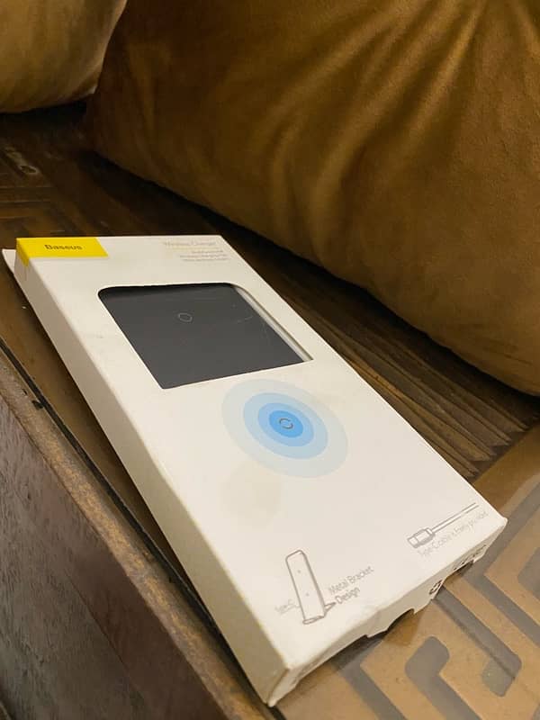 Baseus original wireless charger available qty 4