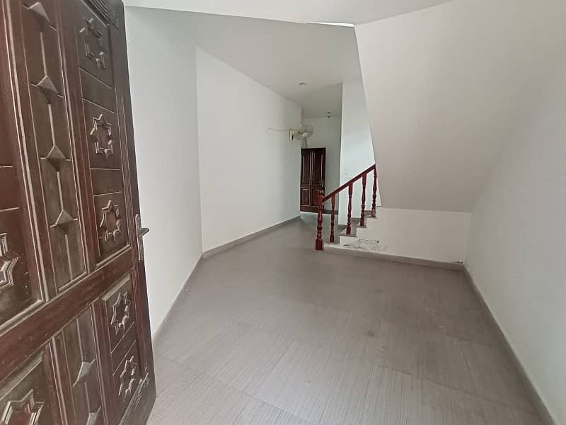 28 Marla Upper Portion Separate Gate Available For Rent In Dha Phase 5 19