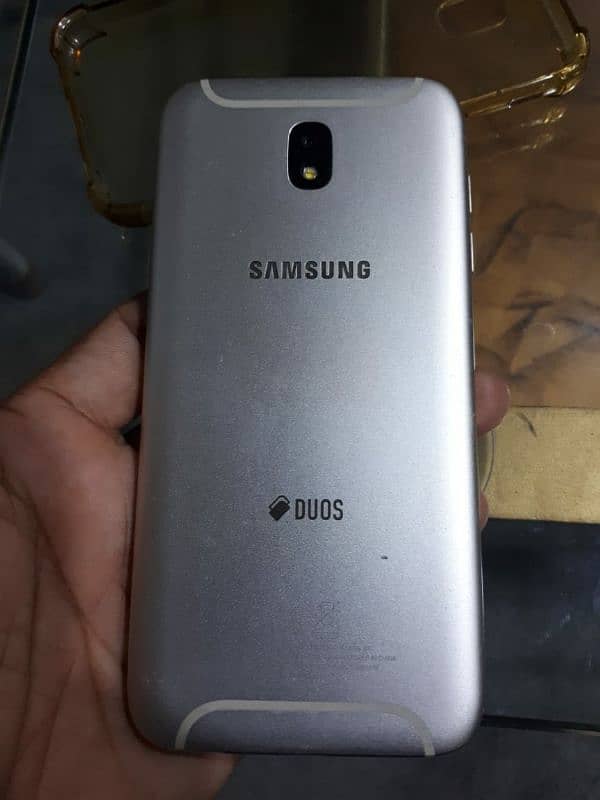 Samsung Galaxy j5 pro 2gb 32gb pta official approve 2