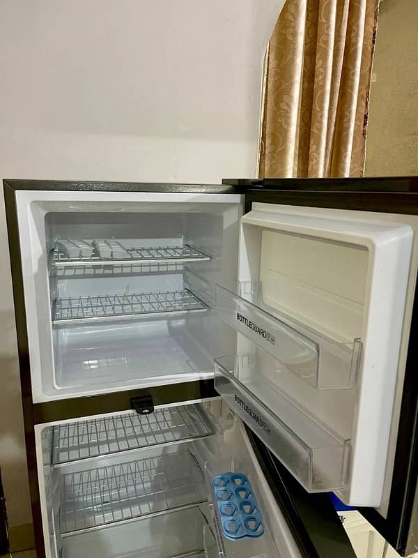 Haier refrigerator HRF-246EBS 10+3 years warranty 4