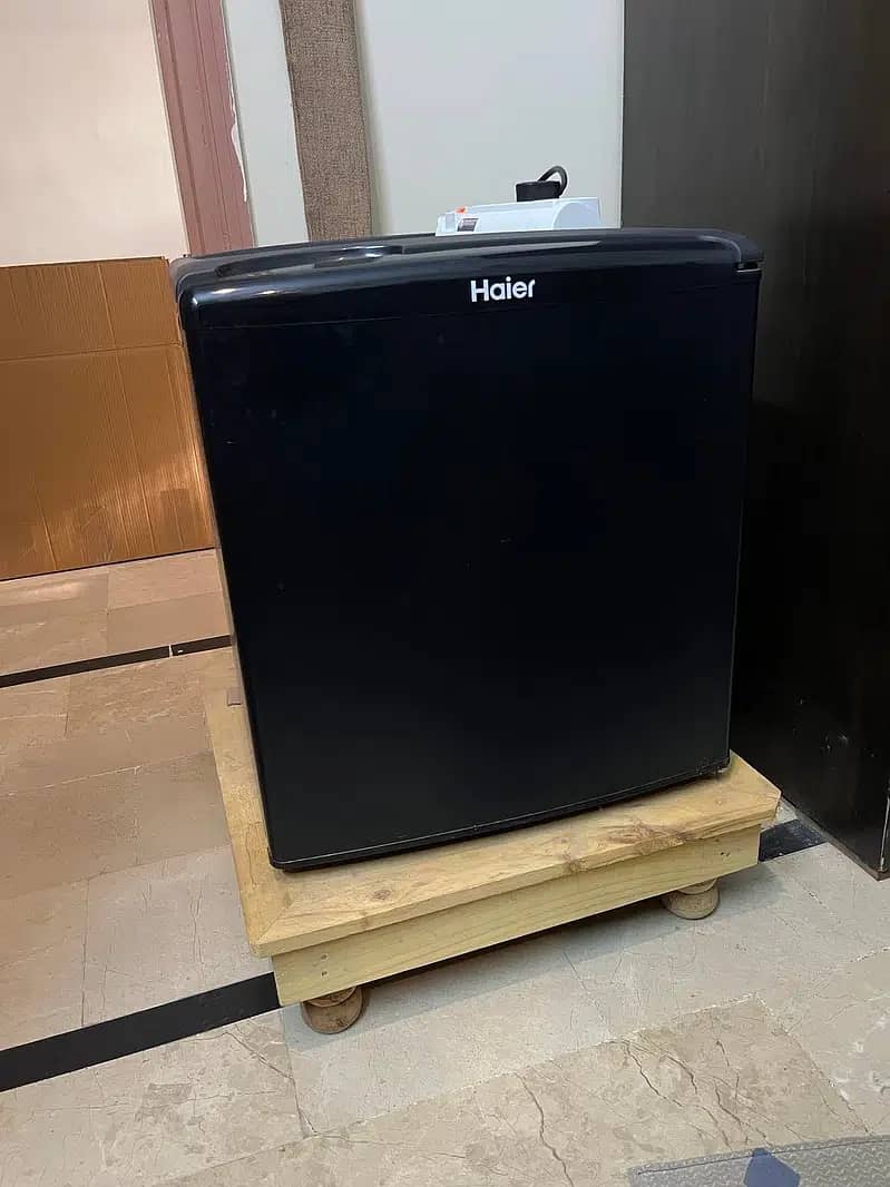 Haier Room fridge Single Door fridge HR-72B 0