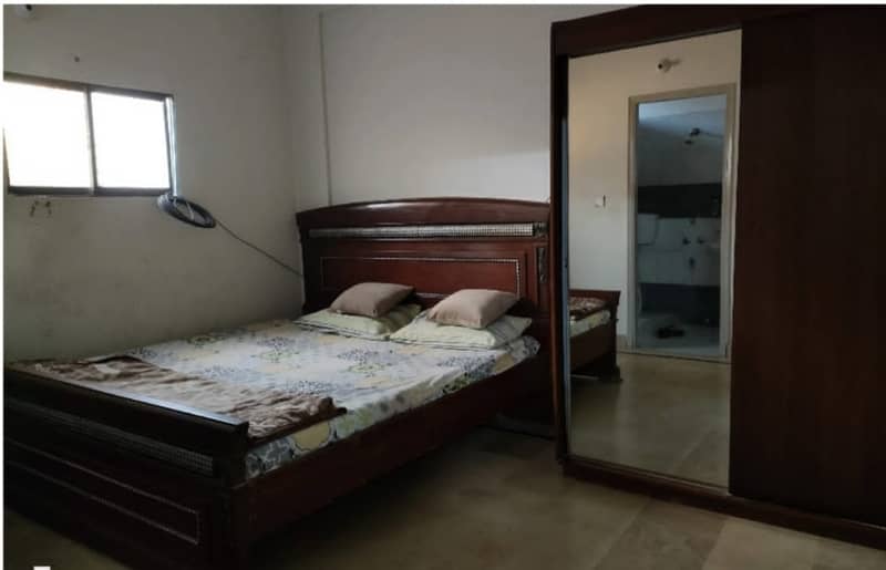 1350 Square Feet Flat Up For Sale In Gulshan-E-Iqbal - Block 11 6