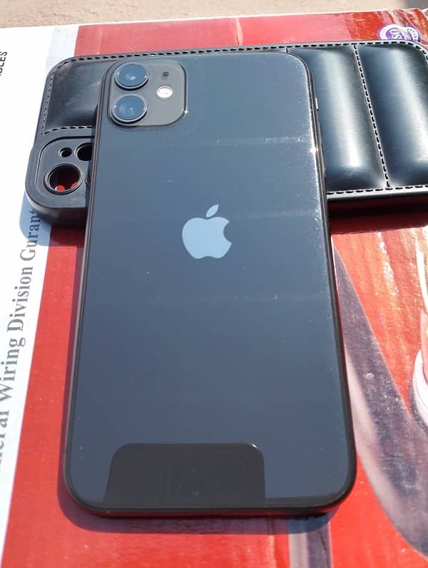 i phone 11 non pta jv 64 gb with box and cable 0