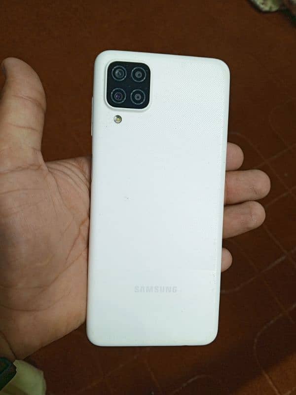 Samsung A12 4/64 1