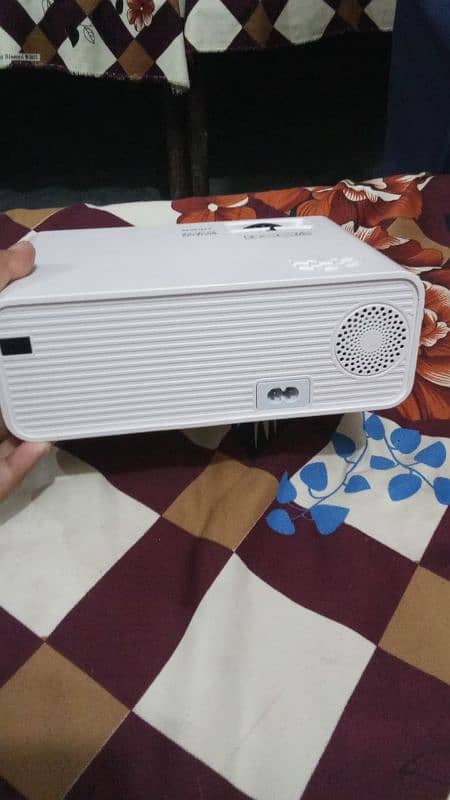 projector 1080 1