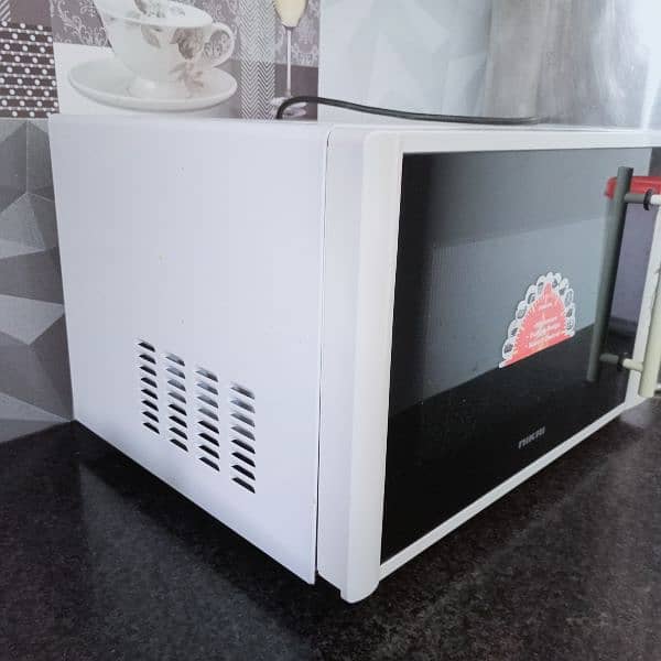 Nikai microwave owan 1