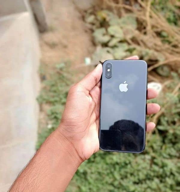 iPhone X PTA  official seal pack call karo 03037729972 4