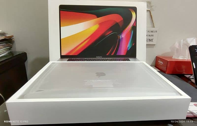 MacBook Pro core i9 "16" 2019, 16GB, 1TB SSD in excellent Condition 0