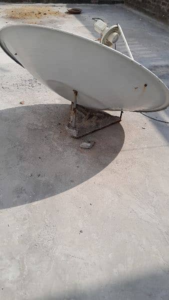 dish in good condition with modom 2