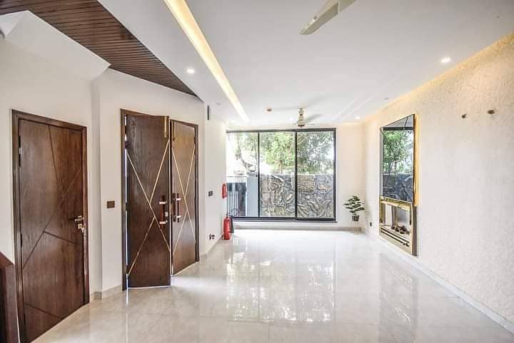 10 Marla House for Rent in Askari 11 Lahore 0