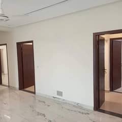 BEAUTIFUL APARTMENT AVAILABLE FOR RENT IN ASKRI 10 SECTOR S LAHORE 0