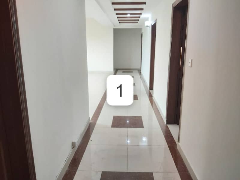 10 MARLA 3 BEDROOM LUXURY FLAT AVAILABLE FOR RENT IN ASKARI 10 4