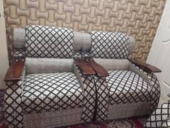 Sofa set and center table