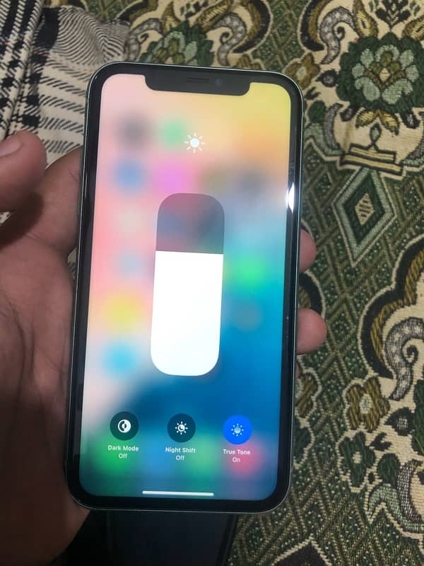 iPhone 11 All ok full new condition 9